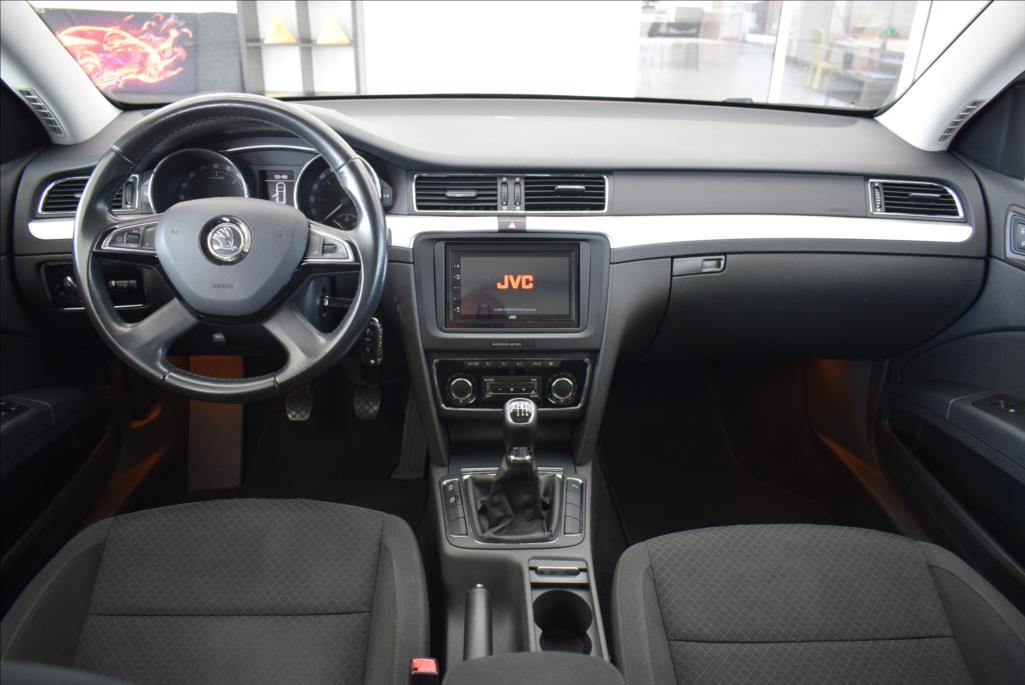 Škoda Superb
