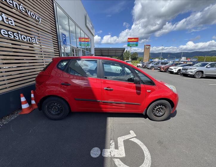 KIA Venga 13