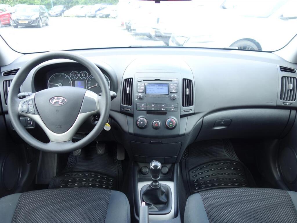 Hyundai i30 16