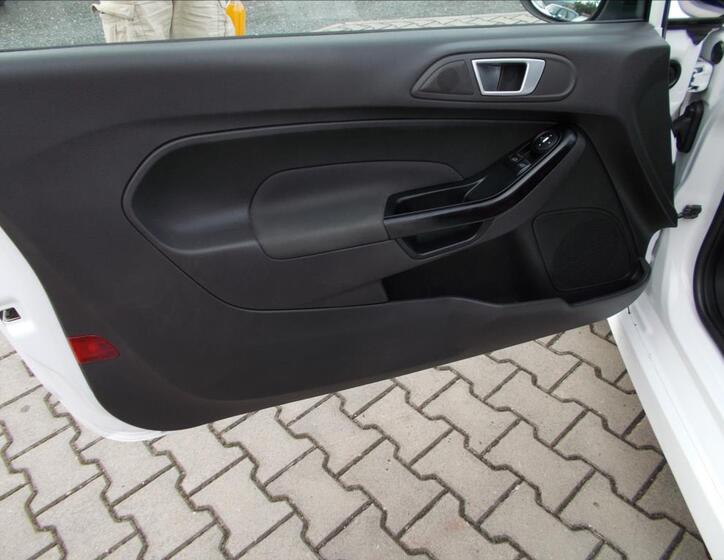 Ford Fiesta 23