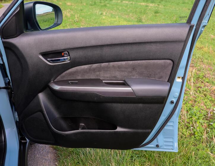 Suzuki Vitara 12