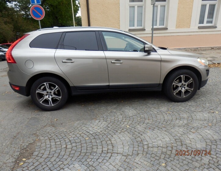 Volvo XC60 5