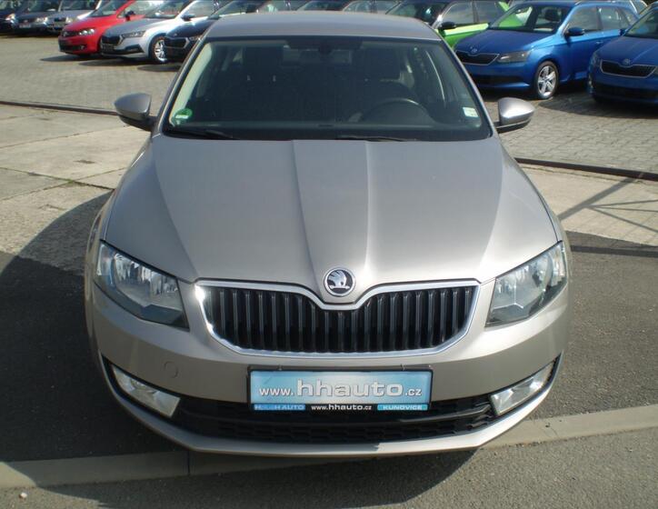 Škoda Octavia 1