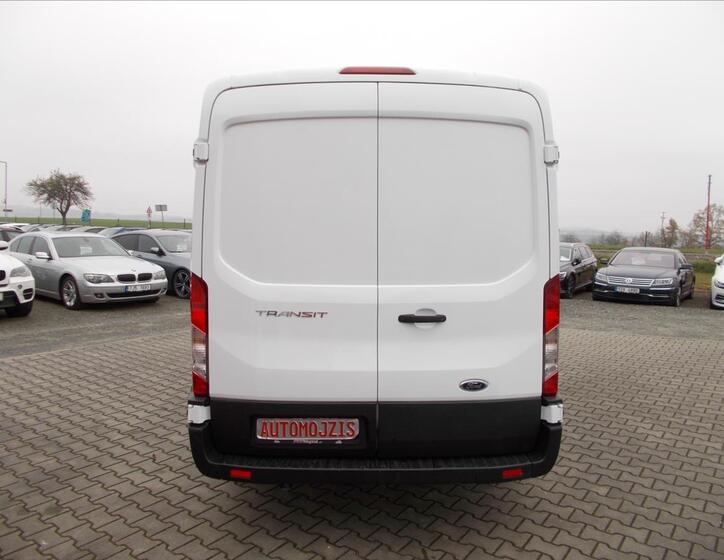 Ford Transit 9