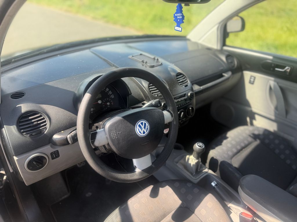 Volkswagen New Beetle