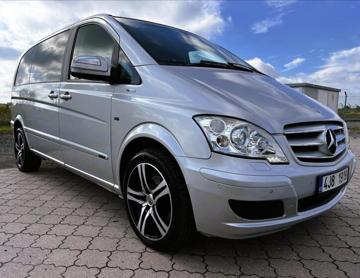 Mercedes-Benz Viano 2