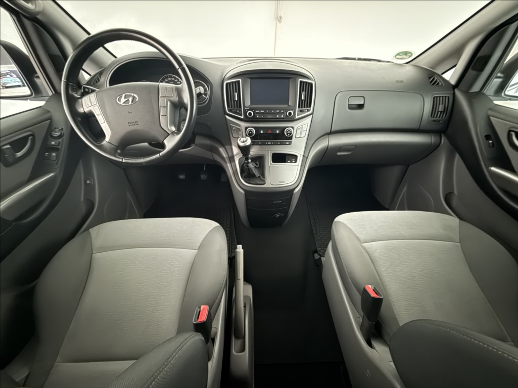 Hyundai H 1