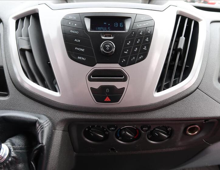 Ford Transit 14