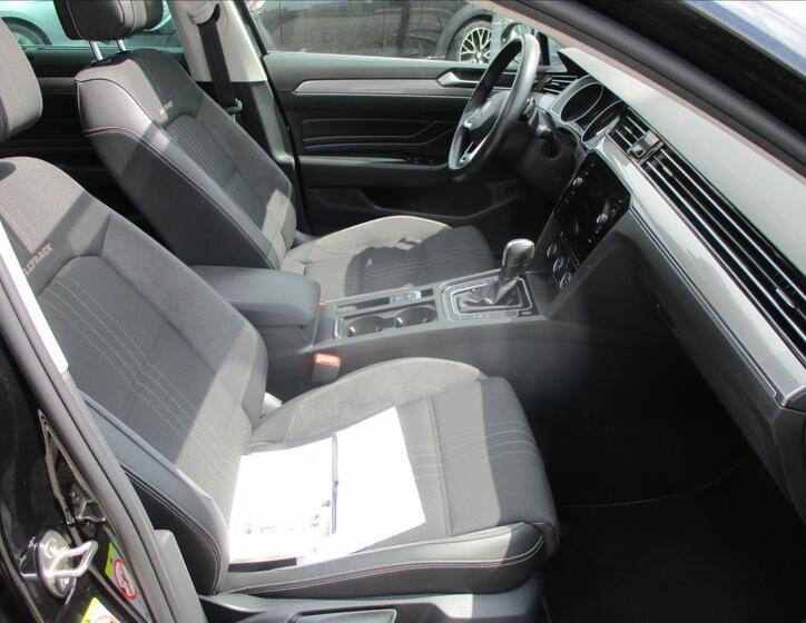 Volkswagen Passat 16