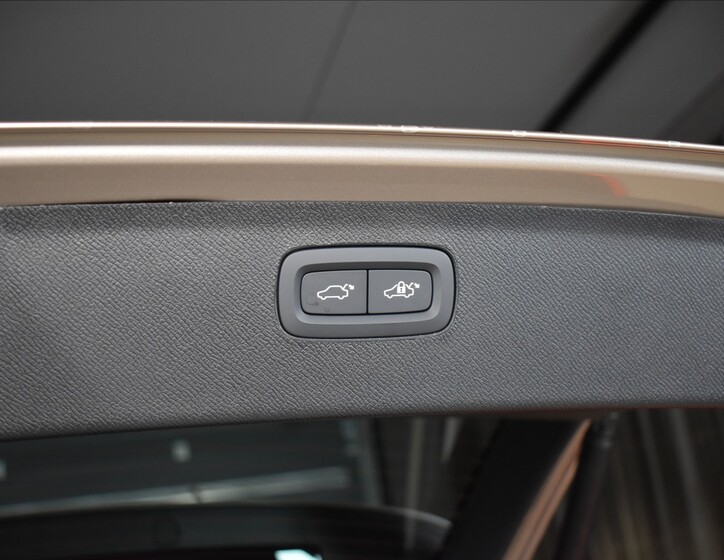 Volvo XC90 27