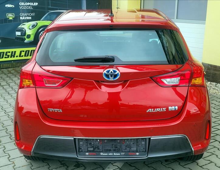 Toyota Auris 10