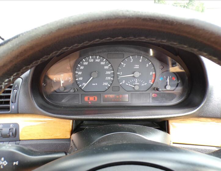 BMW Řada 3 11