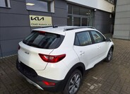 KIA Stonic 6