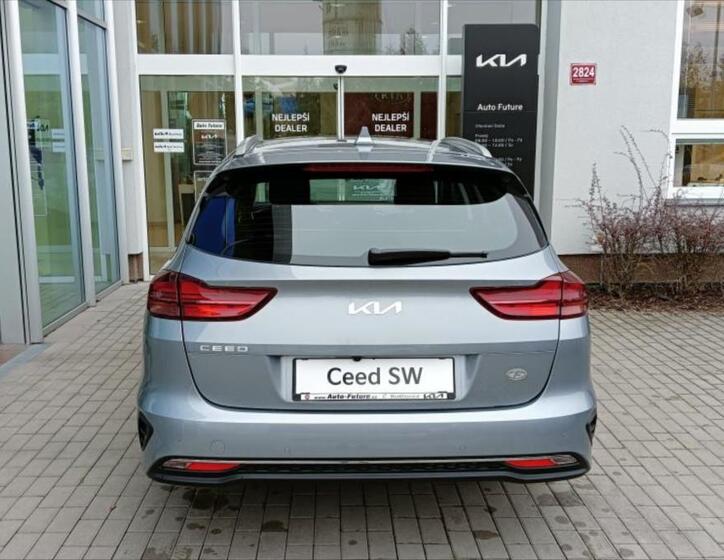 KIA Ceed 4