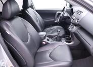 Toyota RAV4 12