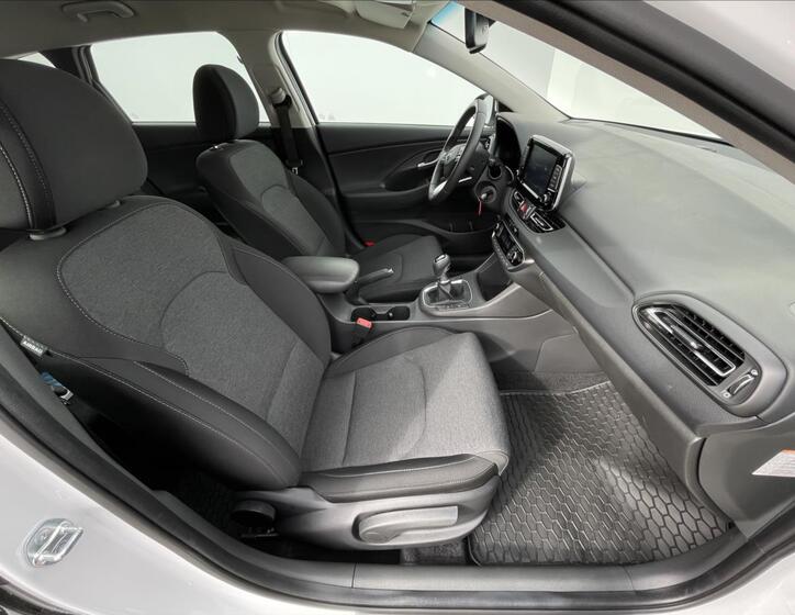 Hyundai i30 18