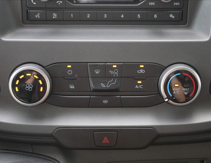 Ford Transit 11