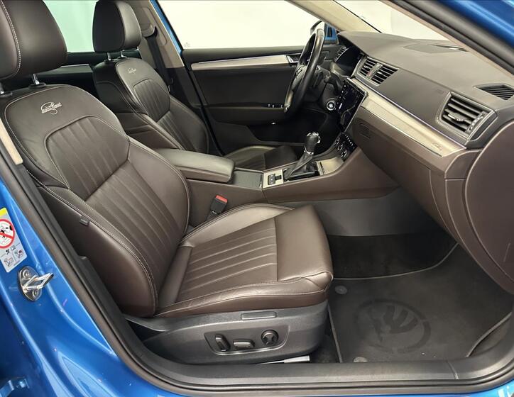 Škoda Superb 23