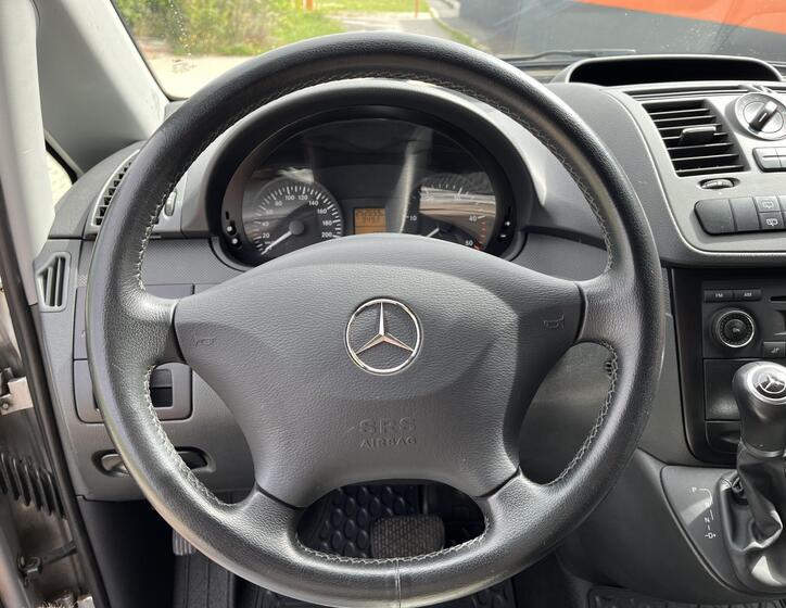Mercedes-Benz Vito 22