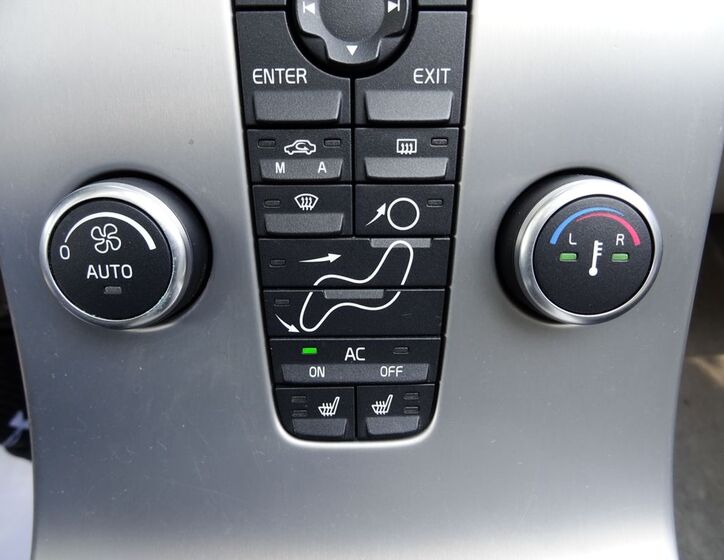 Volvo C70 9