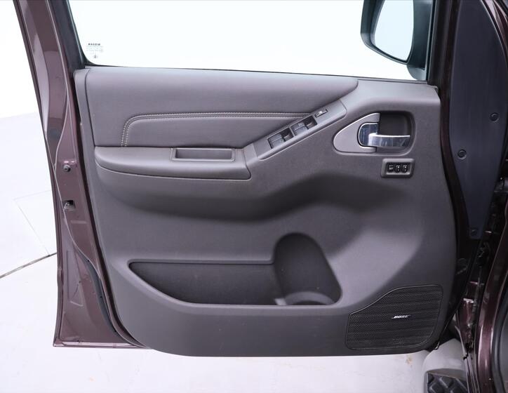 Nissan Pathfinder 10