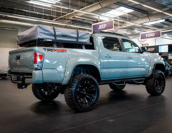 Toyota Tacoma 6