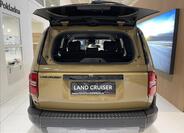 Toyota Land Cruiser 12