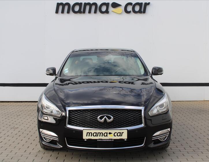 Infiniti Q70 2