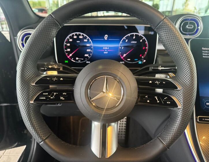Mercedes-Benz GLC 12