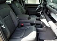 Land Rover Defender 19