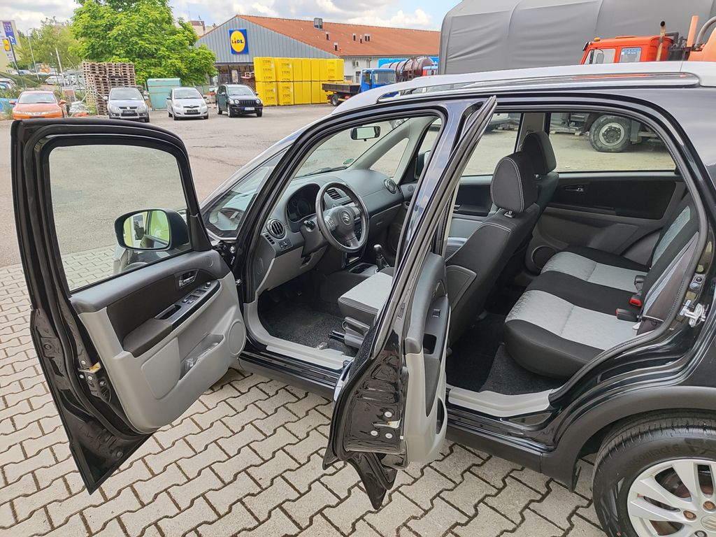Suzuki SX4