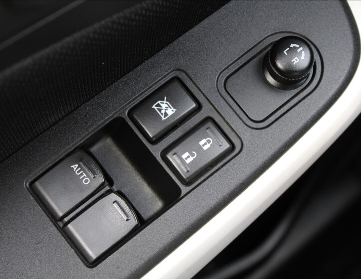 Suzuki Swift 21