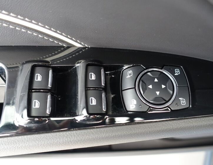 Ford Mondeo 25