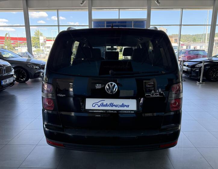 Volkswagen Touran 5