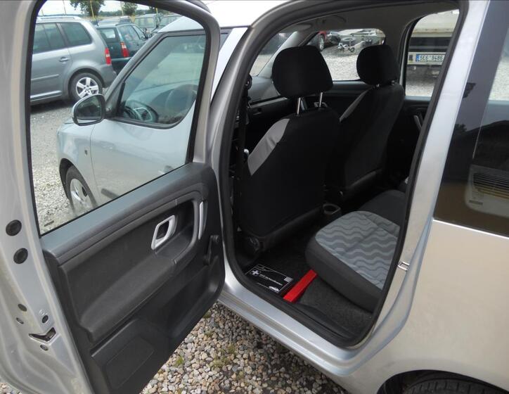 Škoda Roomster 15