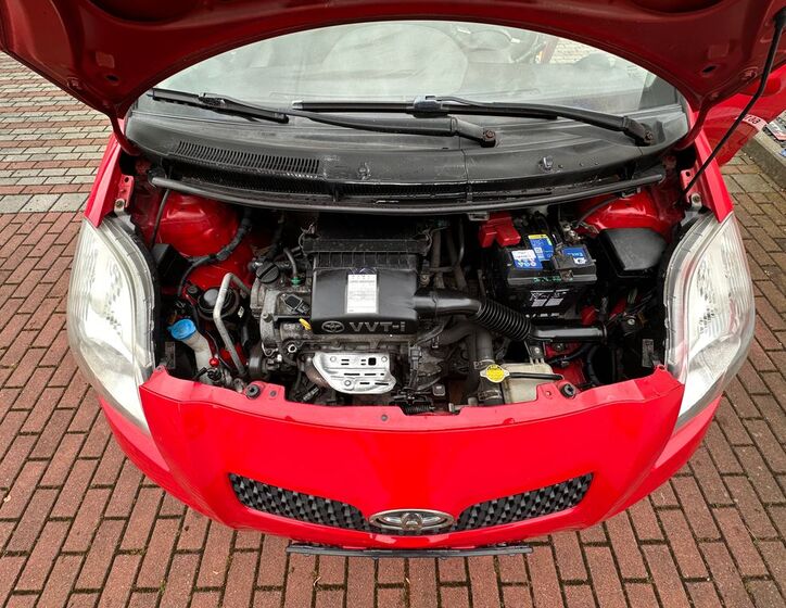 Toyota Yaris 22
