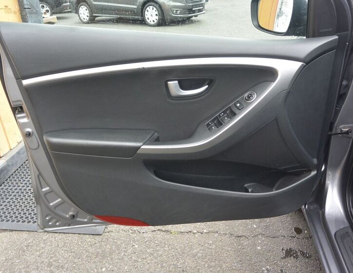 Hyundai i30 9