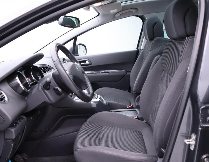 Peugeot 5008 11