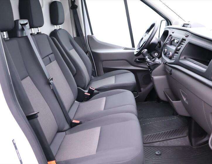 Ford Transit 12