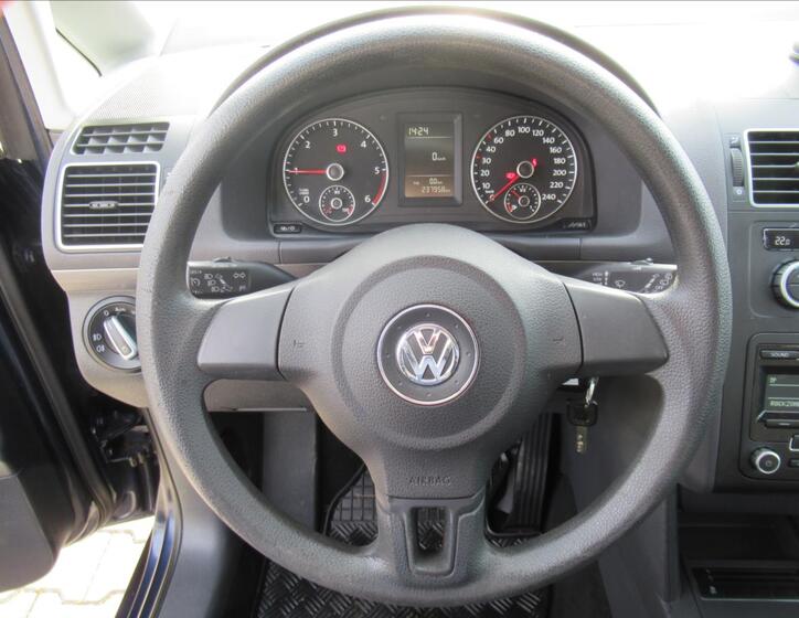 Volkswagen Touran 10
