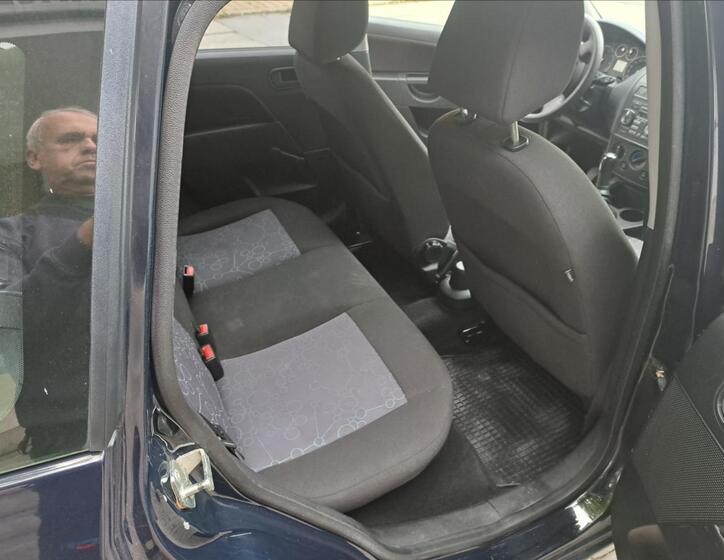 Ford Fiesta 30