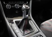Volkswagen Golf 27