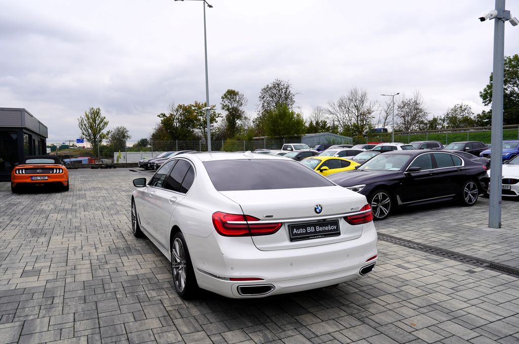 BMW Řada 7