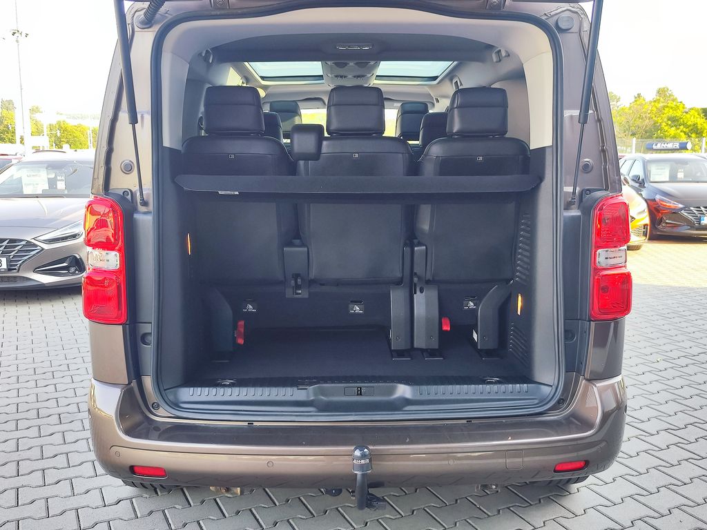 Peugeot Traveller
