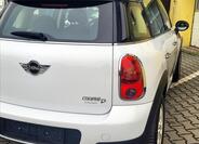 Mini Countryman 9