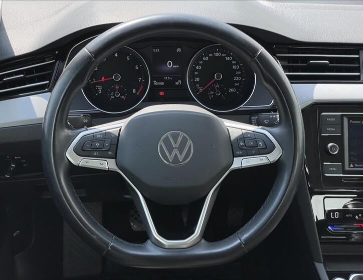 Volkswagen Passat 8