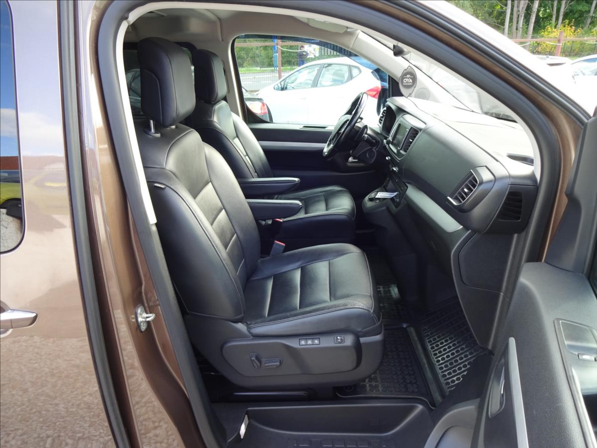 Peugeot Traveller