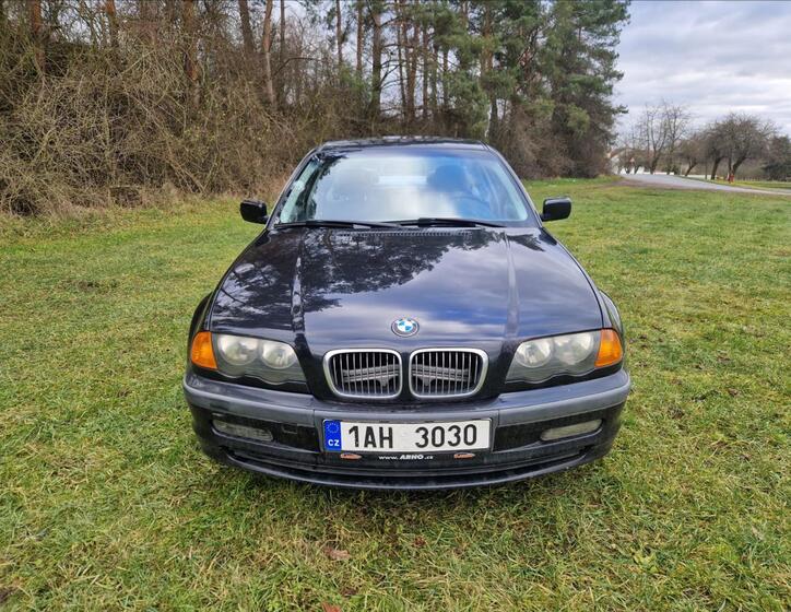 BMW Řada 3 2