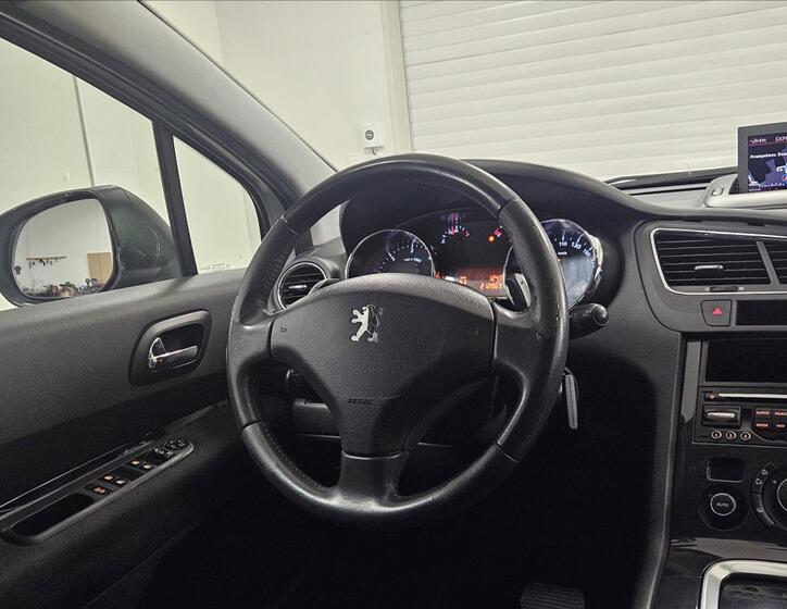 Peugeot 5008 21