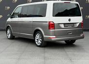 Volkswagen Multivan 8